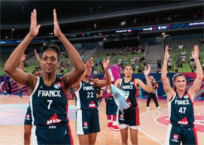 Cristaline s’associe à la Fédération Française de BasketBall pour promouvoir l’hydratation et le sport !